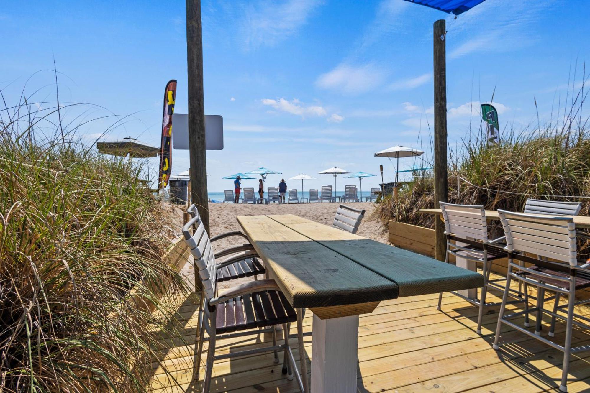 Oceanfront Inn, Inlet View Room, King Bed, #14 Форт Пиърс Екстериор снимка